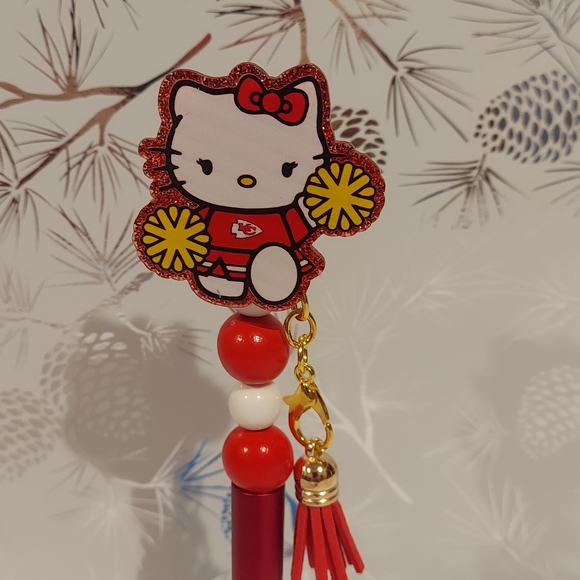 Kansas City Cheifs Hello Kitty Cheerleader Pen - Picture 2 of 2